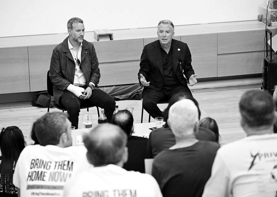Steve Witkoff meets members of hostages families forum in Tel Aviv on May 13th 2025 - 9