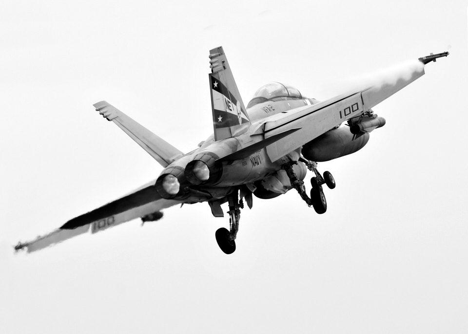 F-18F after launch from USS Abraham Lincoln (CVN-72)