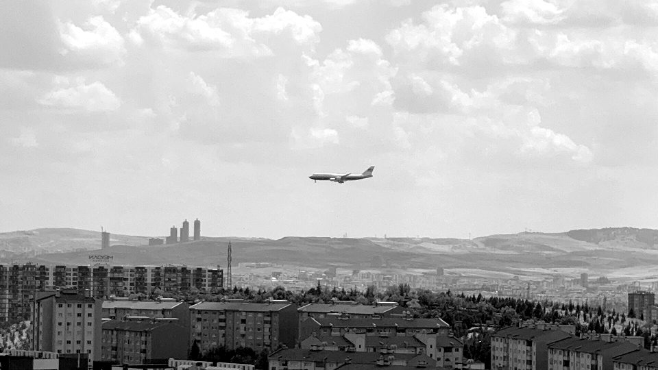 Donald Trump lands by plane for the 2026 Ankara NATO summit, 7072026