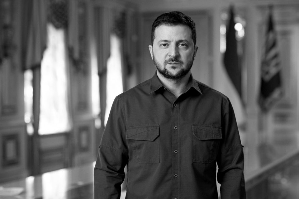 Volodymyr Zelensky 2022 official portrait